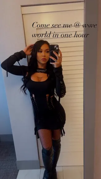 Elaynablack Black Cutout Dress Pose OnlyFans Video Leaked