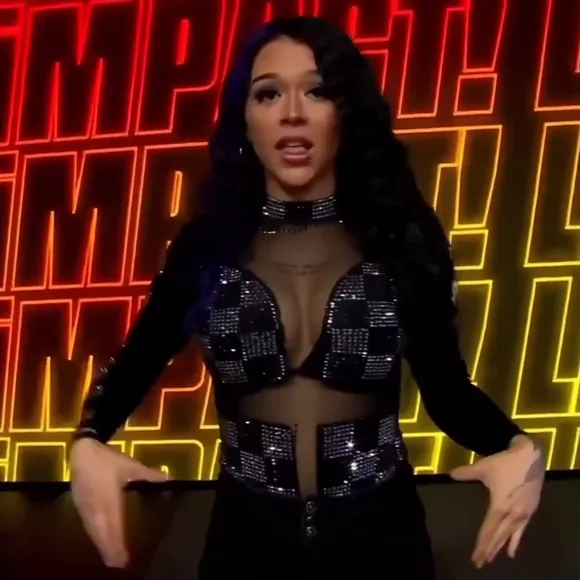 Elaynablack Sparkly Bodysuit Tease OnlyFans Video Leaked