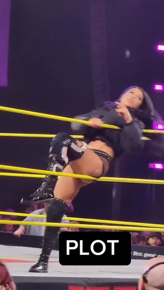 Elaynablack Ring Side Straddle Pose OnlyFans Video Leaked