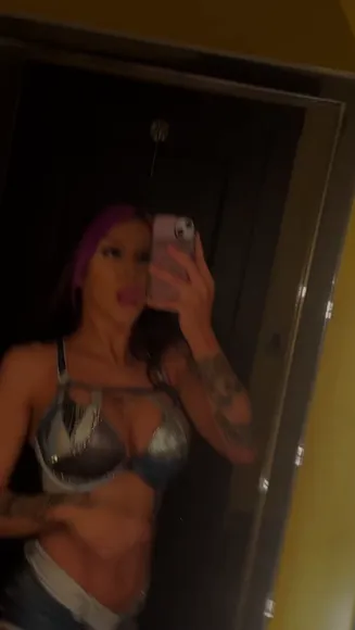 Elaynablack Metallic Bra And Fishnets OnlyFans Video Leaked