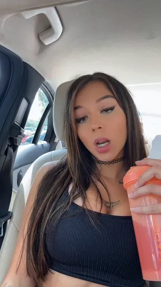 Elaynablack Black Crop Top Tease OnlyFans Video Leaked