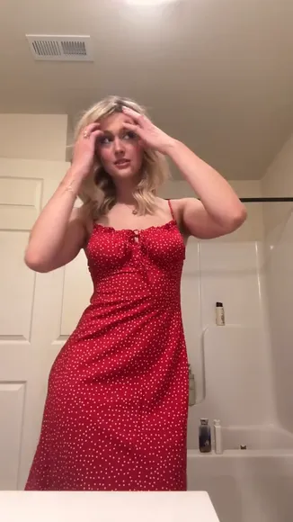 Elise Red Polka Dot Dress OnlyFans Video Leaked