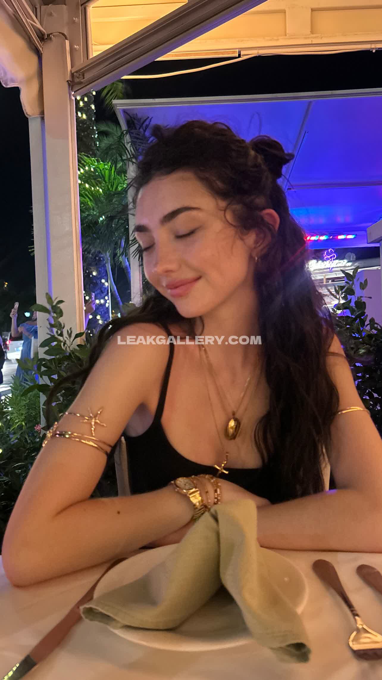 Elizabrowne_ / Lyzzahh Exclusive Leaked Nude OnlyFans #14734902