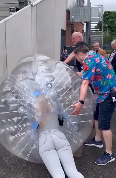 Eljonesuk Inflatable Zorb Ball Play OnlyFans Video Leaked
