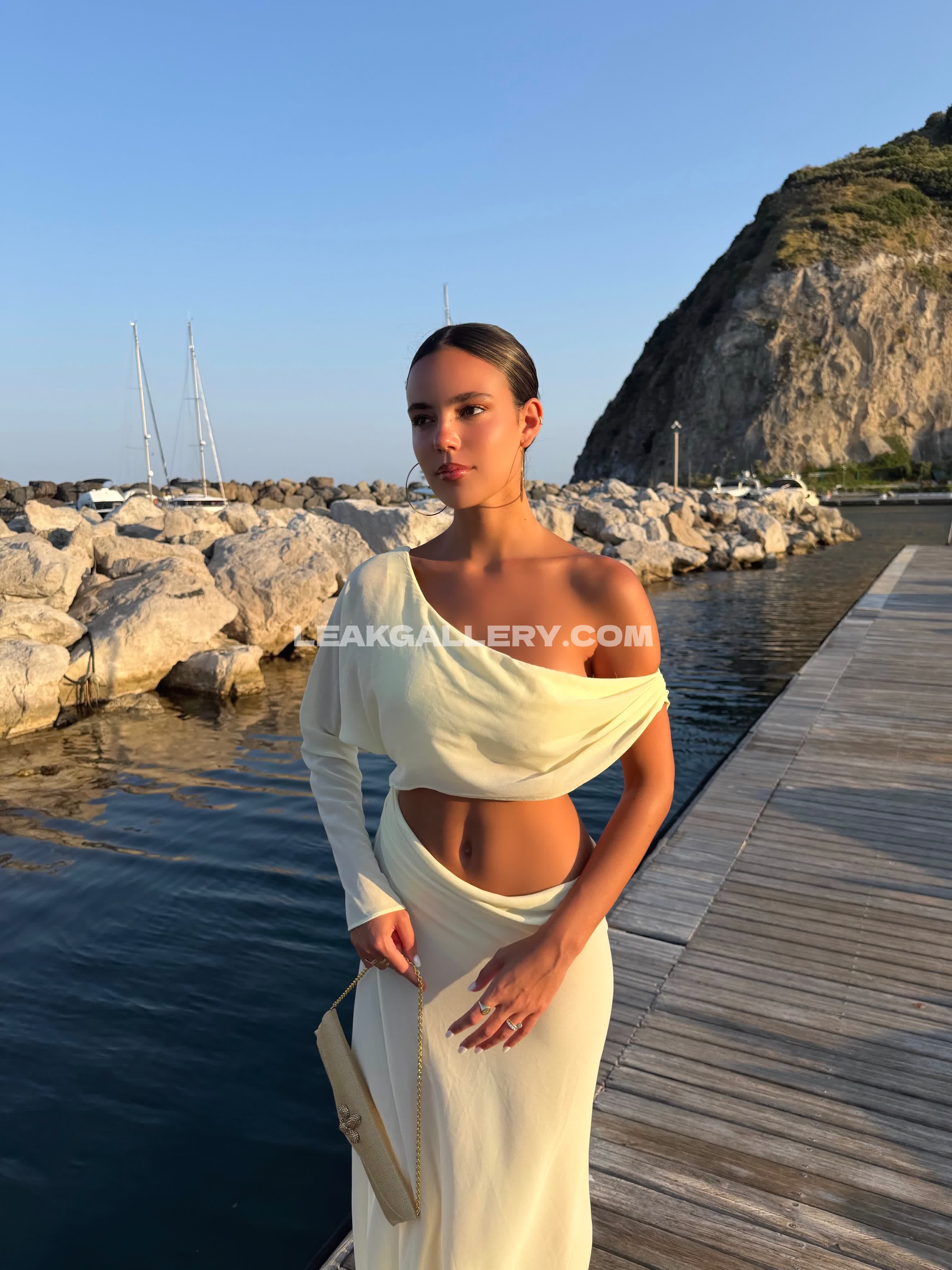 Ellamendelsohn Exclusive Leaked Nude OnlyFans #13346607