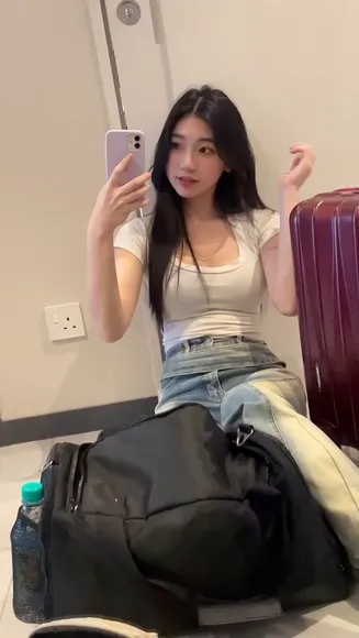 Ellennnnn___ White Crop Top Pose OnlyFans Video Leaked