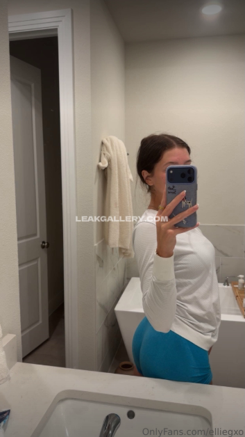 Ellievandeel Exclusive Leaked Nude OnlyFans #13306100