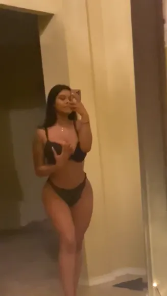 Elsababy Black Lingerie Mirror Pose OnlyFans Video Leaked