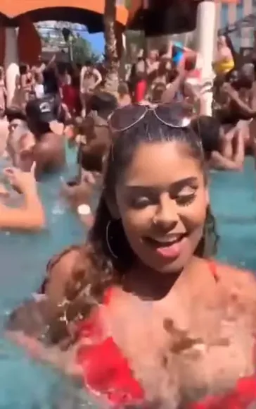 Elsababy Red Bikini Boobs OnlyFans Video Leaked
