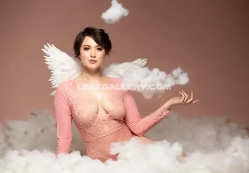 Elysiagriffin Pink Lace Bodysuit Tease OnlyFans Photo Leaked