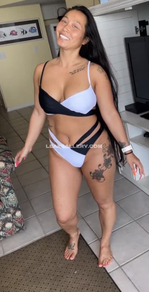Emelh827 Exclusive Leaked Nude OnlyFans #12153155