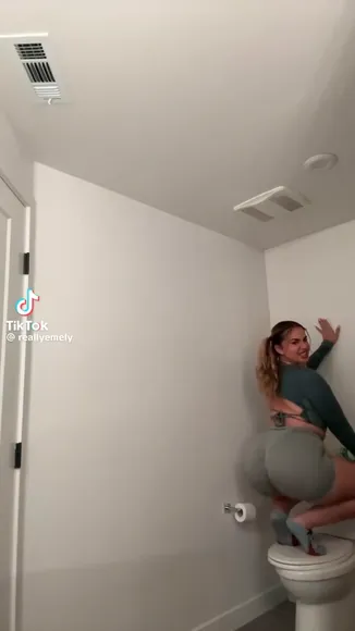 emelyhernandez