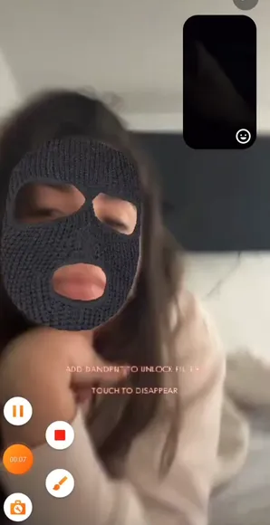 Emelyhernandez Masked Face Zipper Tease OnlyFans Video Leaked
