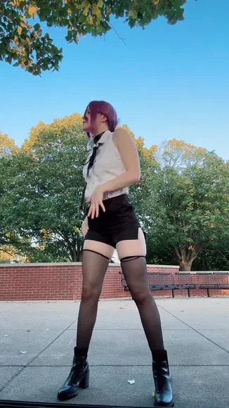 Emfoxpng Thigh-High Stockings Strut OnlyFans Video Leaked