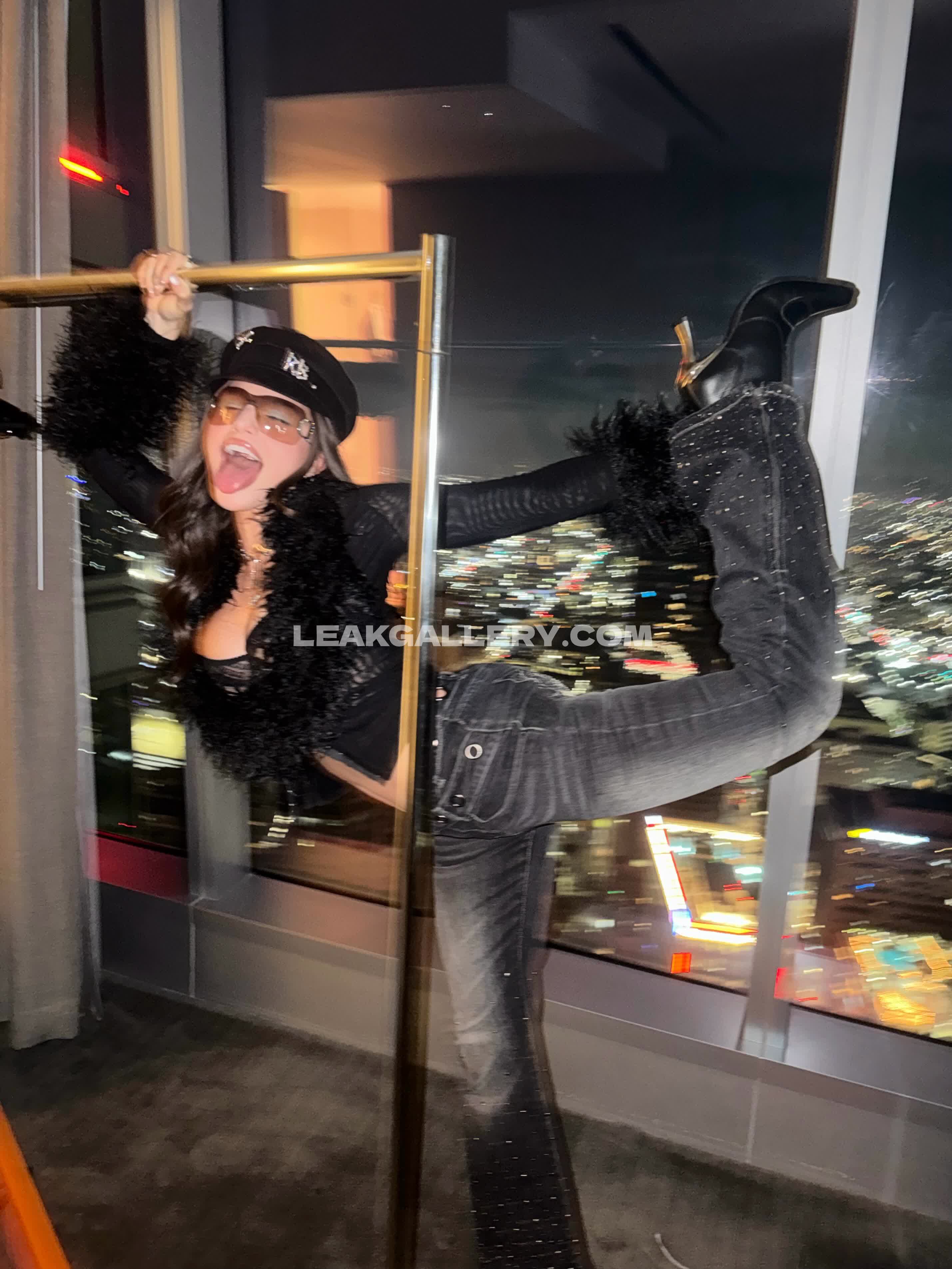 Emiliamernes Exklusiv geleakte Nacktbilder von OnlyFans #13170243