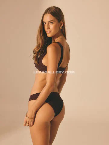 Emily Black Bikini Pose OnlyFans Photo Leaked