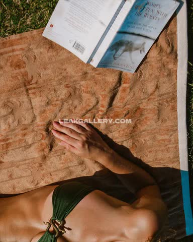 Emily Green Bikini Top OnlyFans Photo Leaked