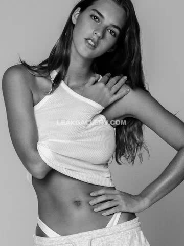 Emily Exclusive Leaked Nude OnlyFans #14273327