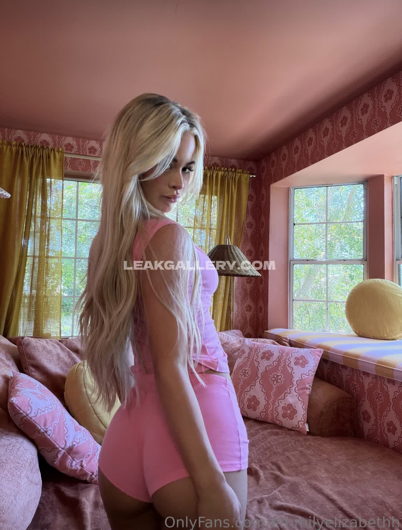 Emilyelizabeth Exclusive Leaked Nude OnlyFans #13490855
