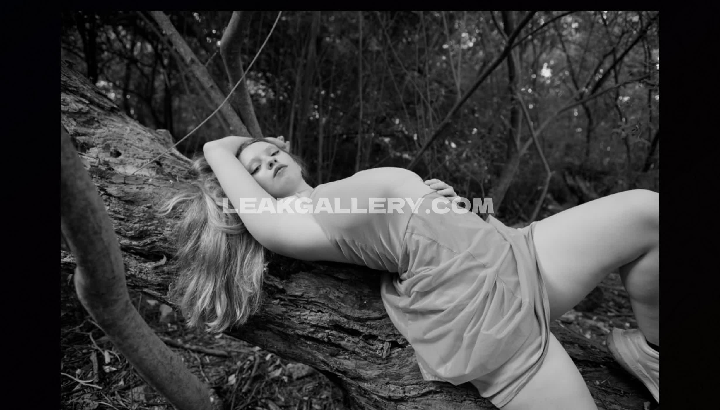 Emilyforyouuu Exclusive Leaked Nude OnlyFans #13193083