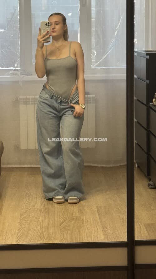Emilyhewell Exclusive Leaked Nude OnlyFans #12335278