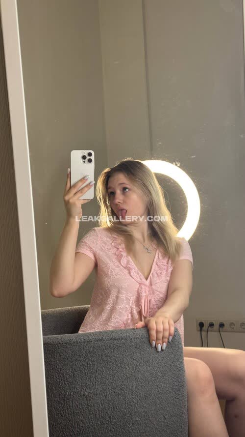 Emilyhewell Exclusive Leaked Nude OnlyFans #12335326