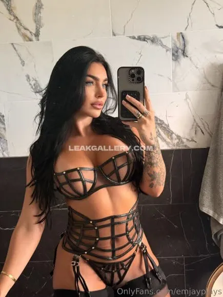 Emilyrinaudo Exclusive Leaked Nude OnlyFans #14805666
