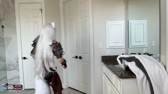 Emiru Armored Busty Cosplay Pose OnlyFans Video Leaked