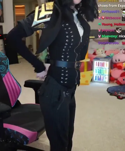 Emiru Pinstripe Pants Strut OnlyFans Video Leaked