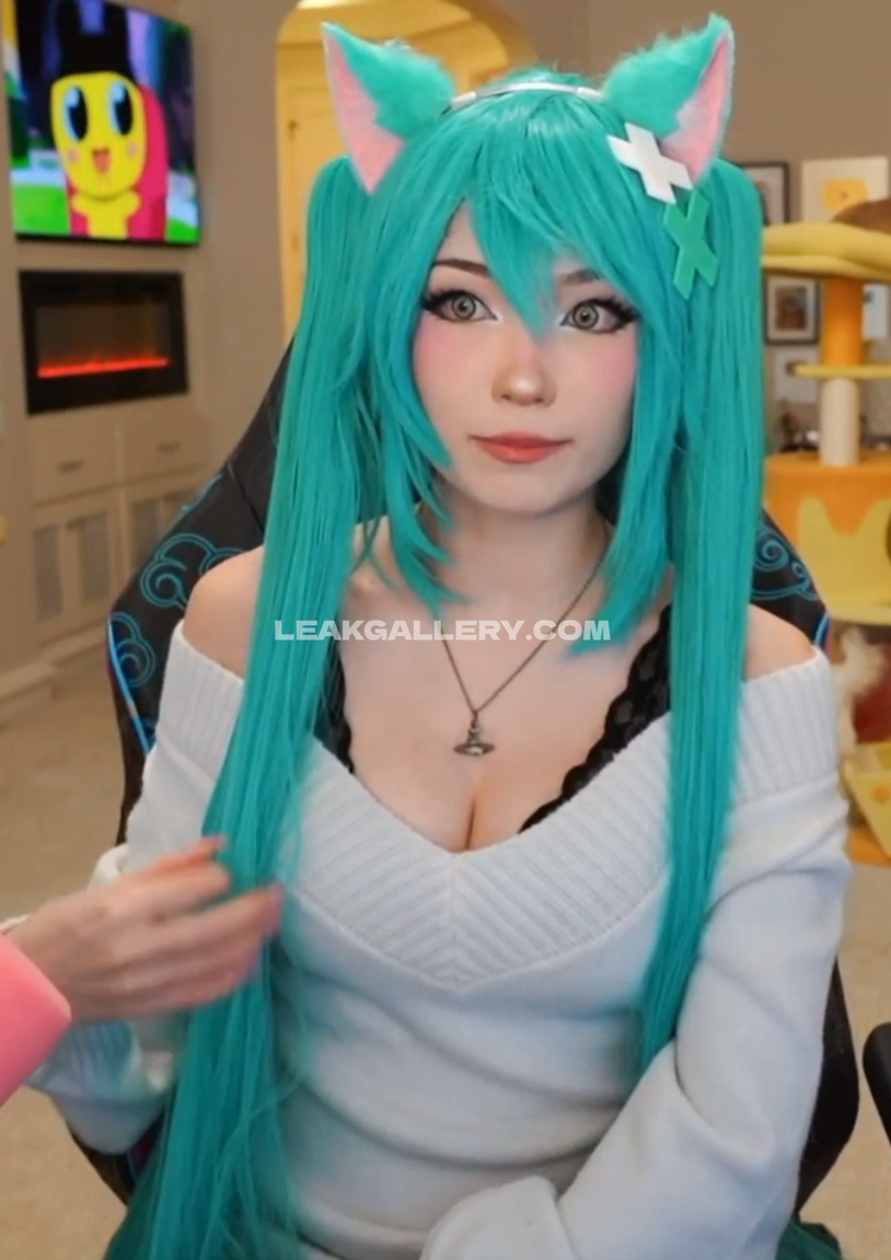 Emiru Exclusive Leaked Nude OnlyFans #13386974