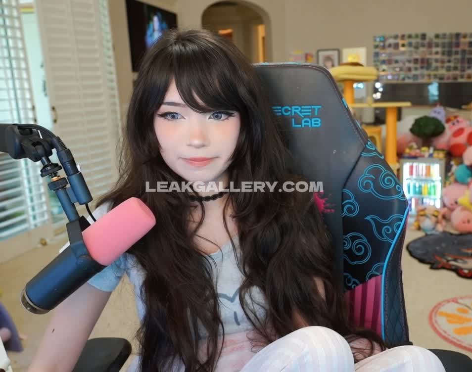 Emiru Exklusiv geleakte Nacktbilder von OnlyFans #12843545