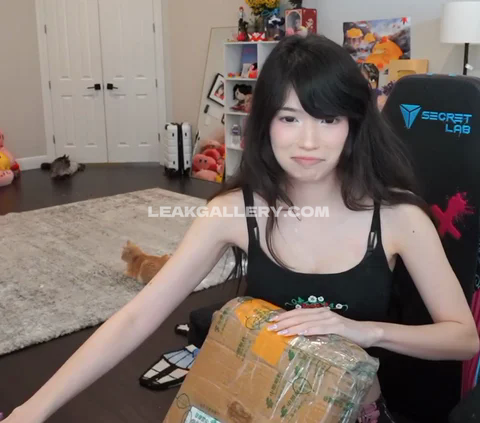 Emiru Exclusive Leaked Nude OnlyFans #15721145