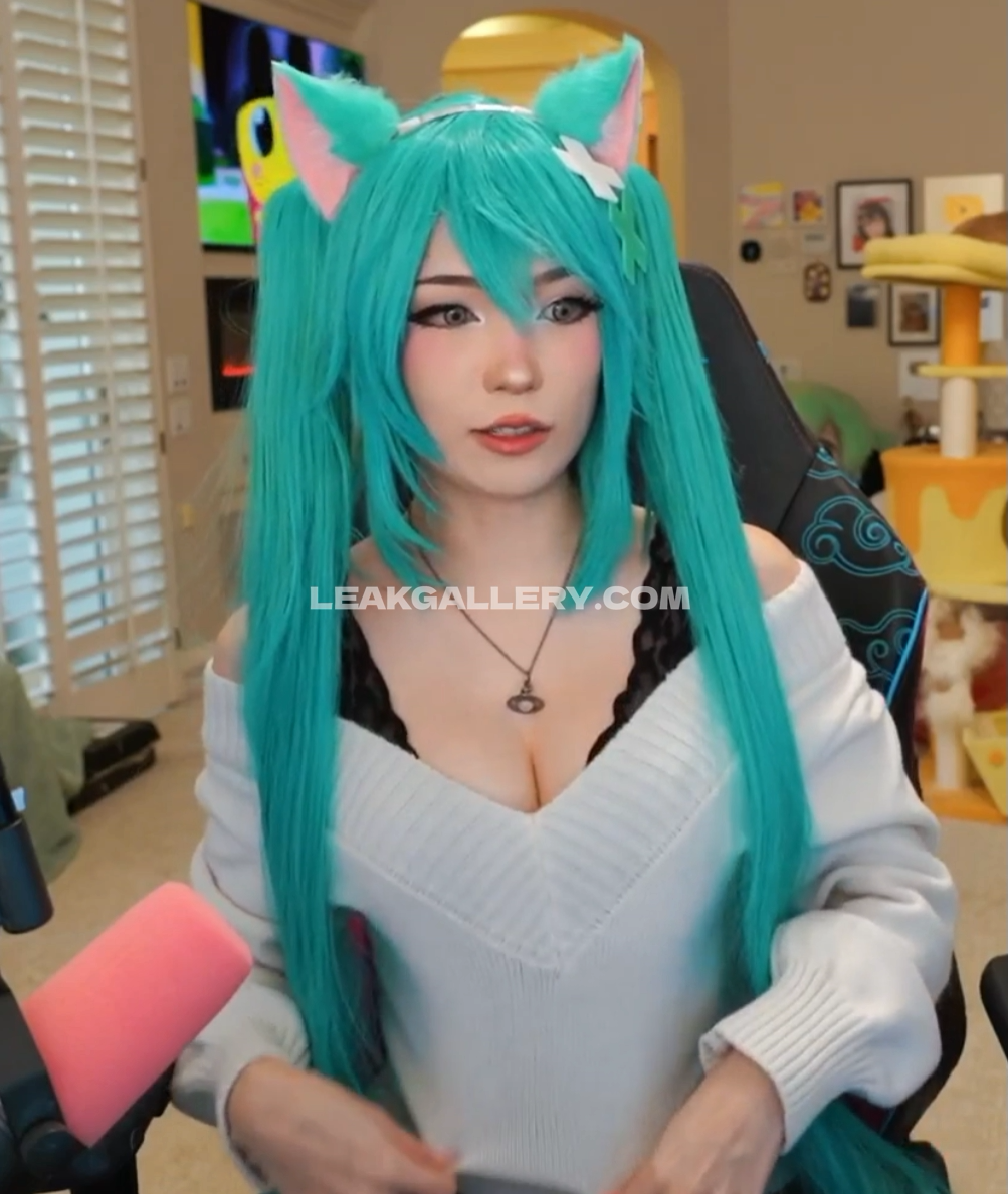 Emiru Exclusive Leaked Nude OnlyFans #13386978