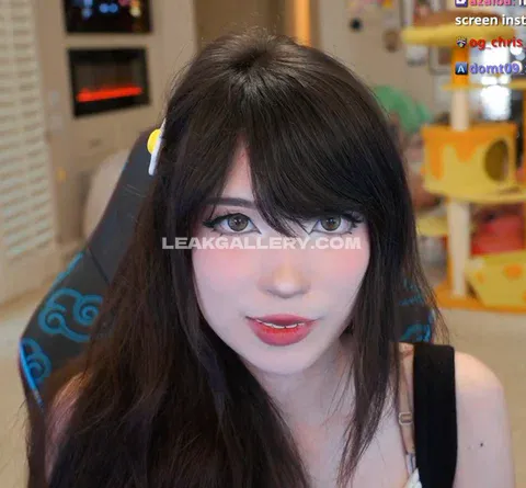 Emiru Black Strap Top Tease OnlyFans Photo Leaked