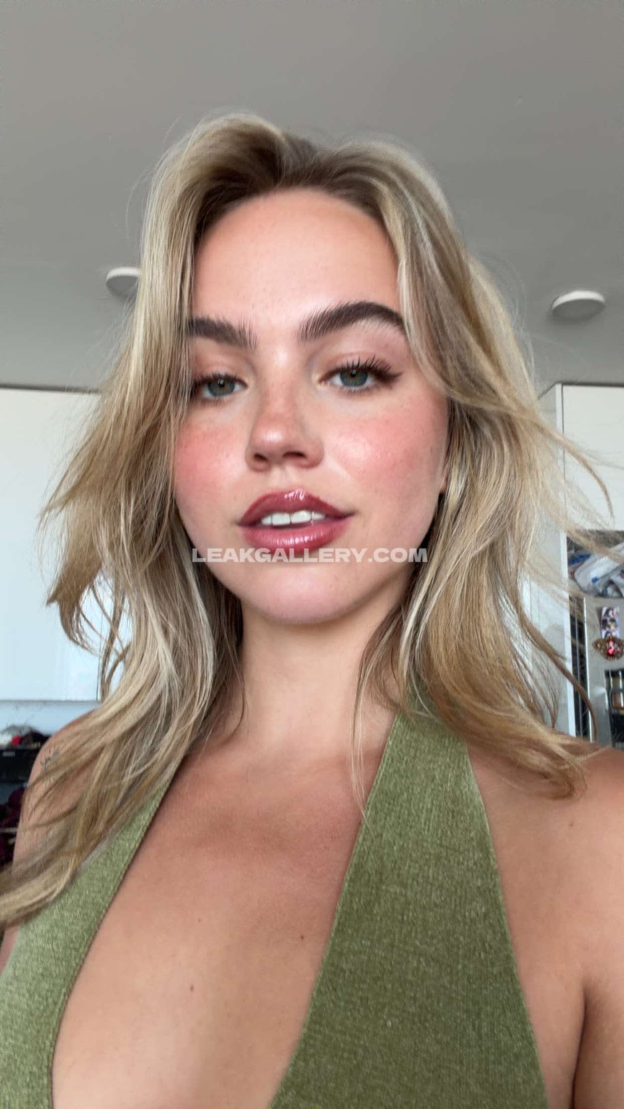 Emmabrookes / emmabrooks / emmibrooks Exklusiv geleakte Nacktbilder von OnlyFans #12767540