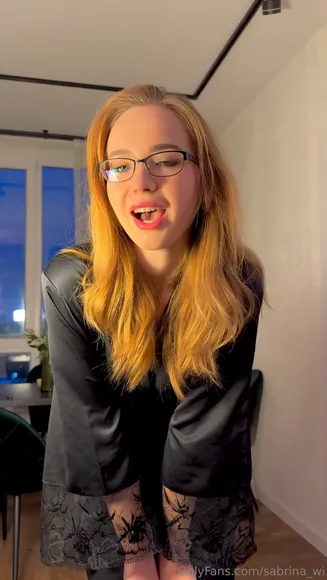Emmabunnyf Red Lingerie Stripping OnlyFans Video Leaked