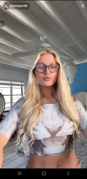 Emmalynnaomi Tie-Dye Crop Top Tease OnlyFans Video Leaked
