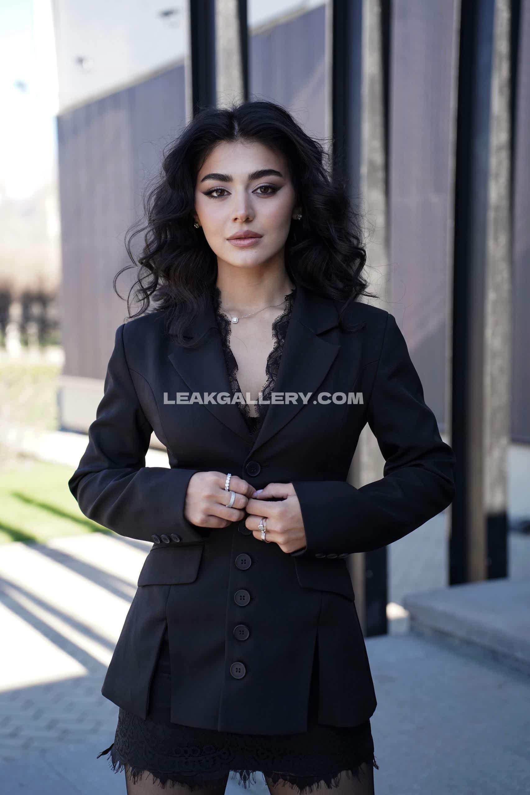 Emmanuellanauryzbaeva / manuell1eea Exclusive Leaked Nude OnlyFans #12888496