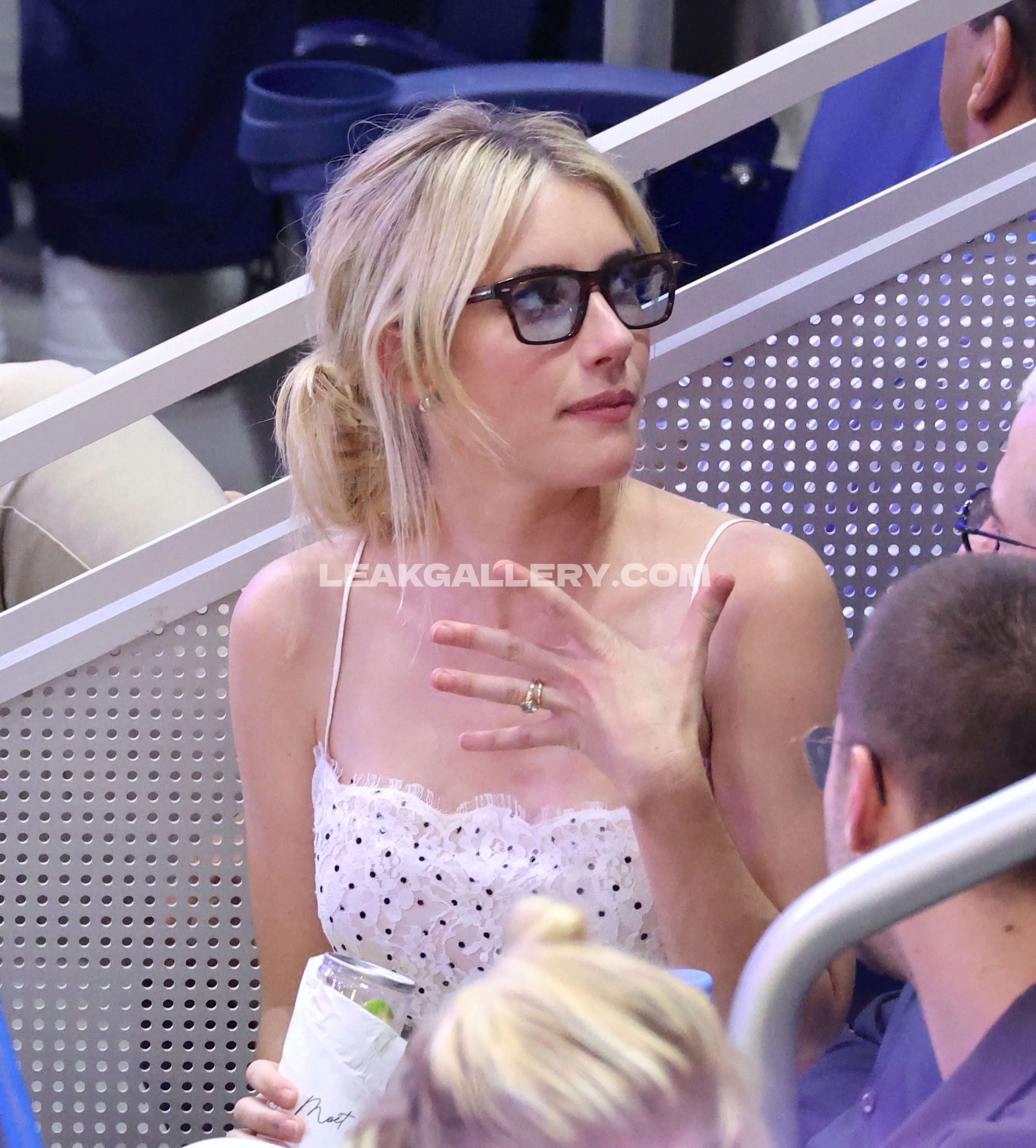 Emmaroberts Exclusive Leaked Nude OnlyFans #14660496