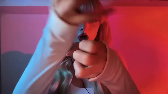 Emmasmyspaceasmr Hoodie Sleeve Face Cover OnlyFans Video Leaked