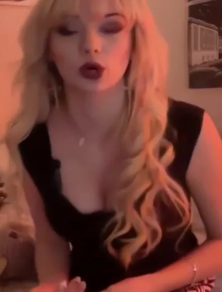 Emmasmyspaceasmr Black Top Tease OnlyFans Video Leaked