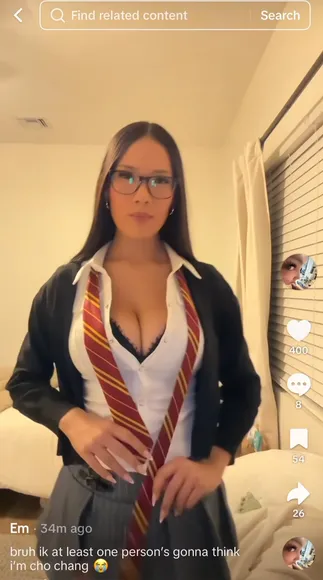 Emme.dae Schoolgirl Outfit Tease OnlyFans Video Leaked