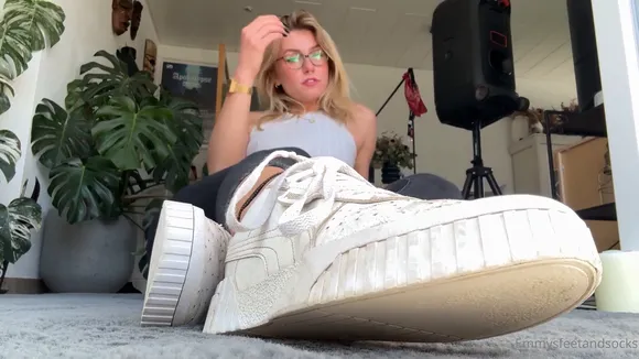 emmyfeetandsocks video thumbnail