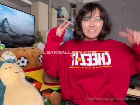 Erikasbulbasaur Red Sweatshirt Pose OnlyFans Photo Leaked