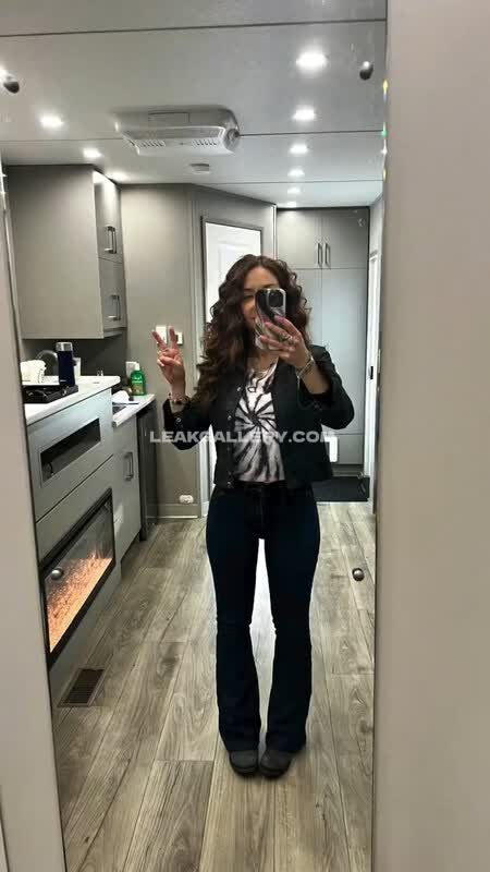Erin_karpluk Exclusive Leaked Nude OnlyFans #13486002