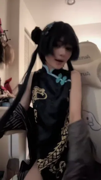 Erohimekaiju Thigh-High Slit Cheongsam OnlyFans Video Leaked