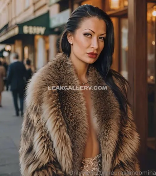 Eurasiandomina Fur Coat Open Display OnlyFans Photo Leaked