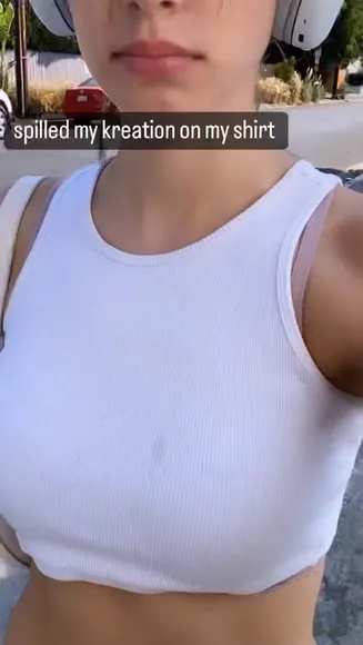Evacudmore White Tank Top Stain OnlyFans Video Leaked