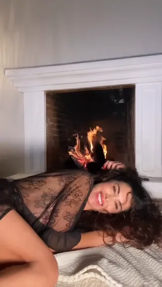 Eva Padlock Lace Bodysuit Tease OnlyFans Video Leaked