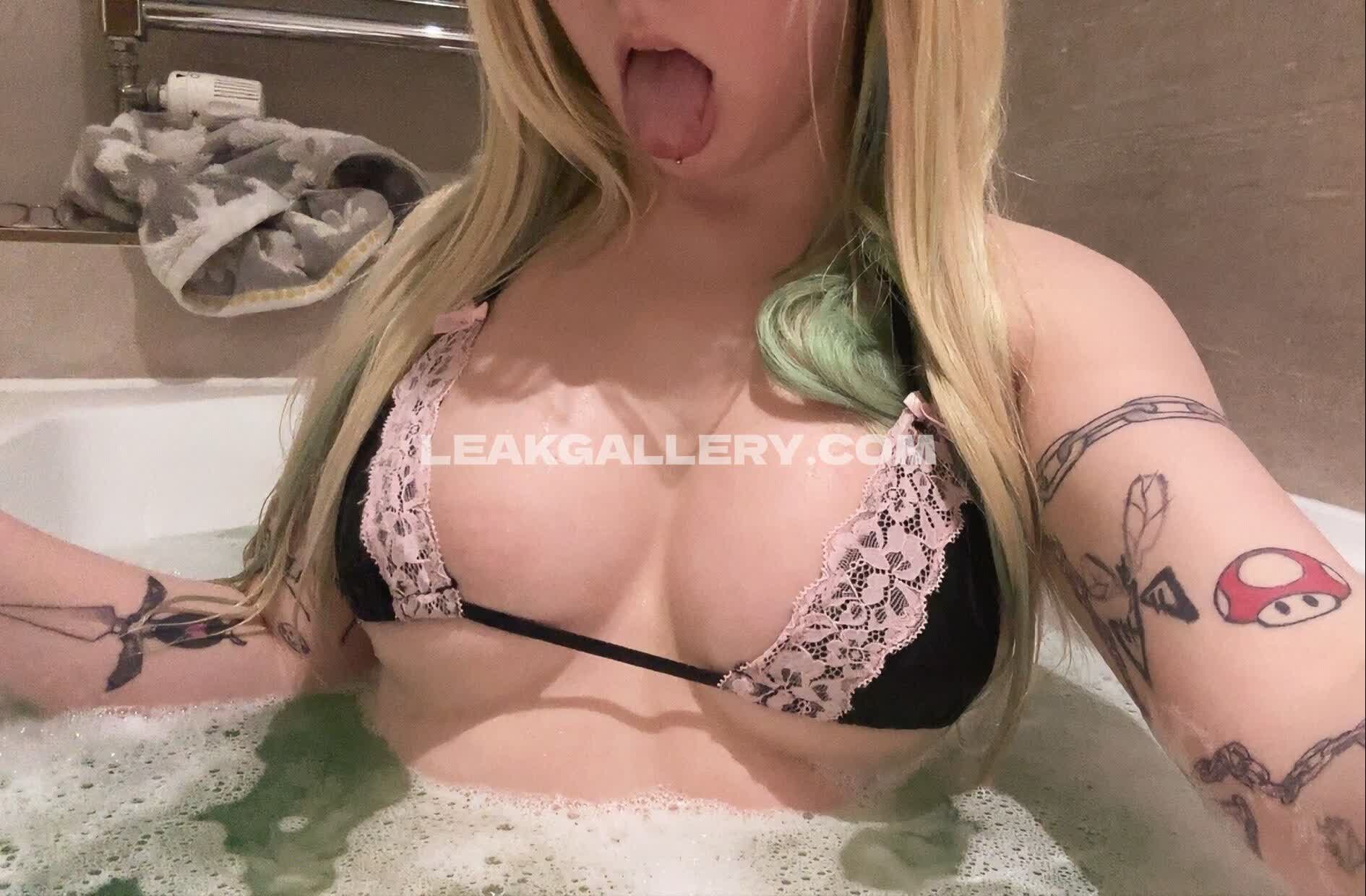 Evaviolettt Exclusive Leaked Nude OnlyFans #12614895